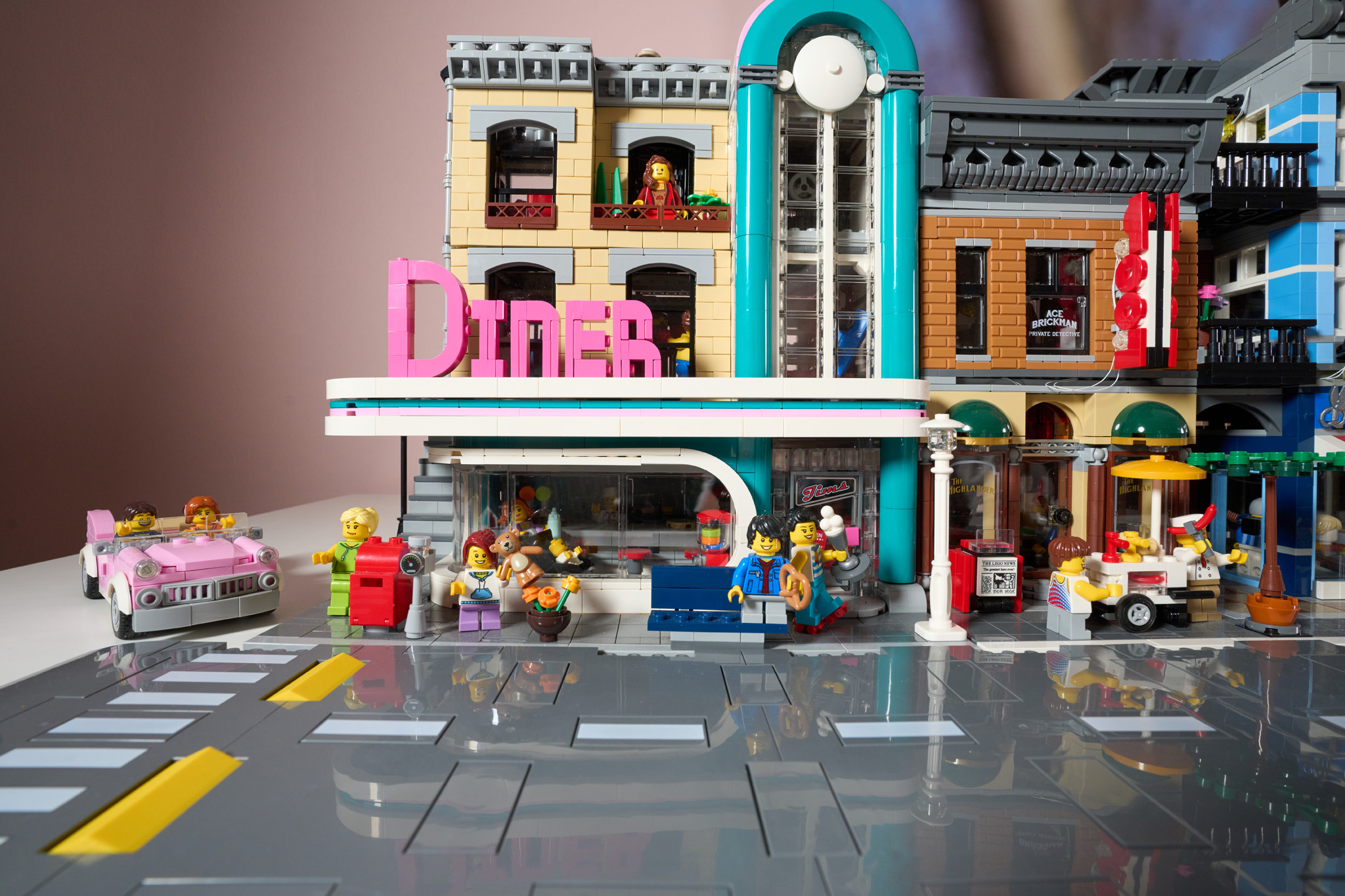 LEGO Bookstore